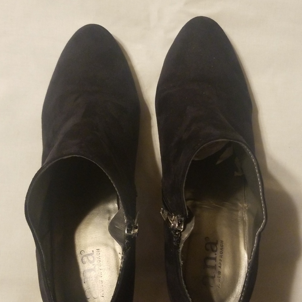 Booties - Picture 4 of 6